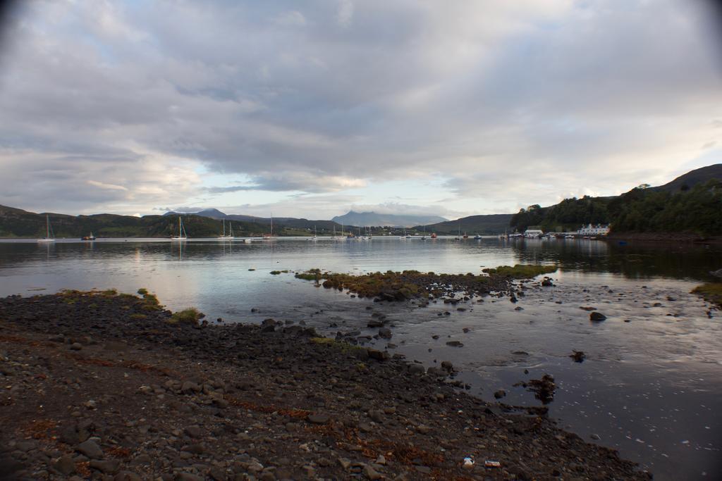 The Apartment Portree Esterno foto
